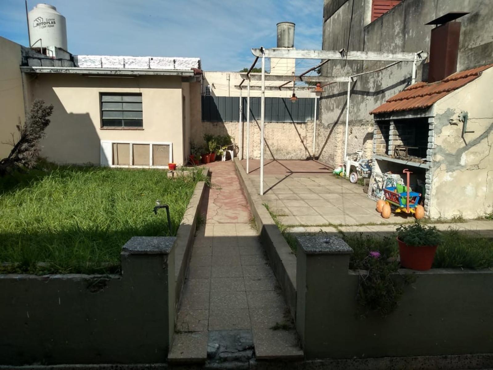 Prof F. Agüer · San Martín — foto 6