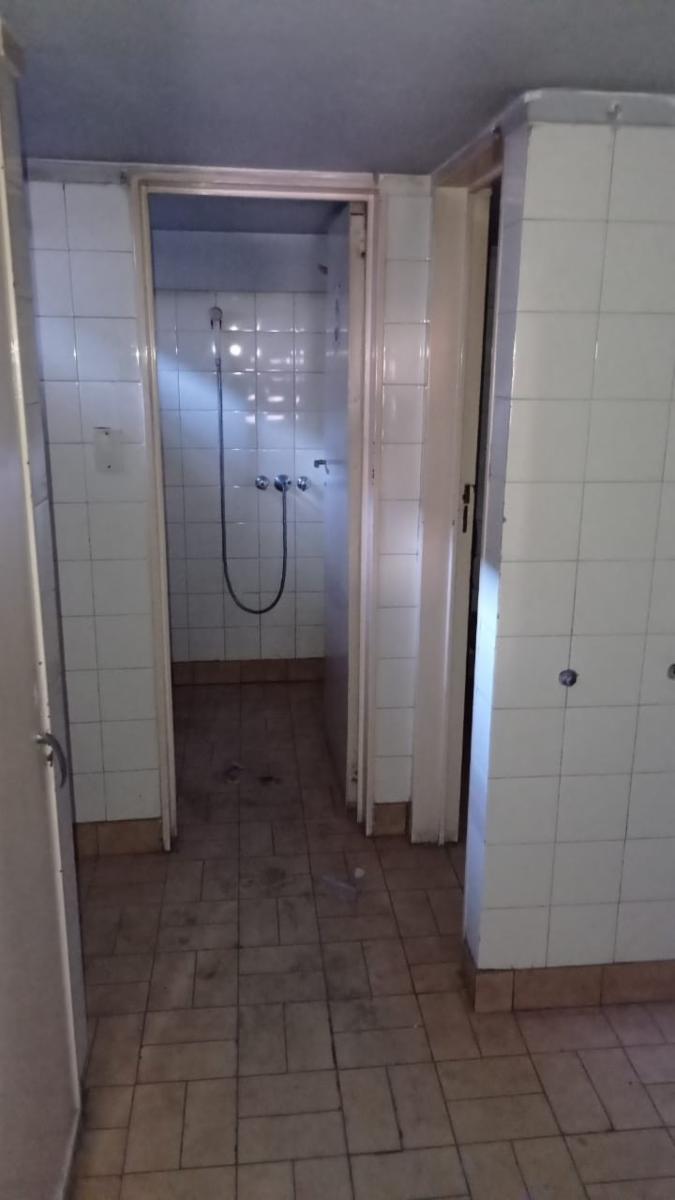 HIPOLITO YRIGOYEN 5600 · Lanús — foto 11