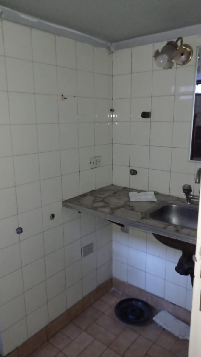 HIPOLITO YRIGOYEN 5600 · Lanús — foto 12