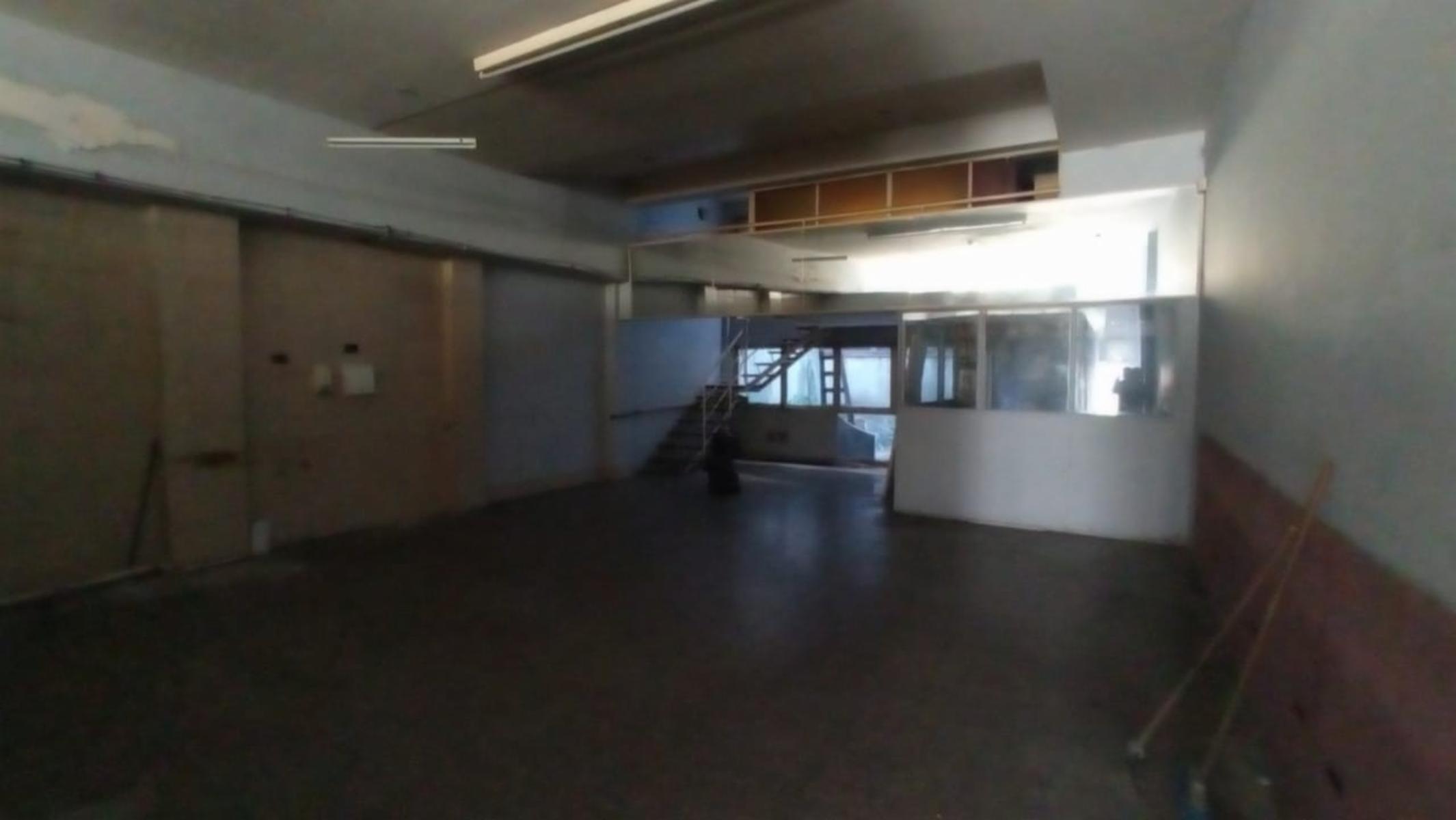 HIPOLITO YRIGOYEN 5600 · Lanús — foto 7