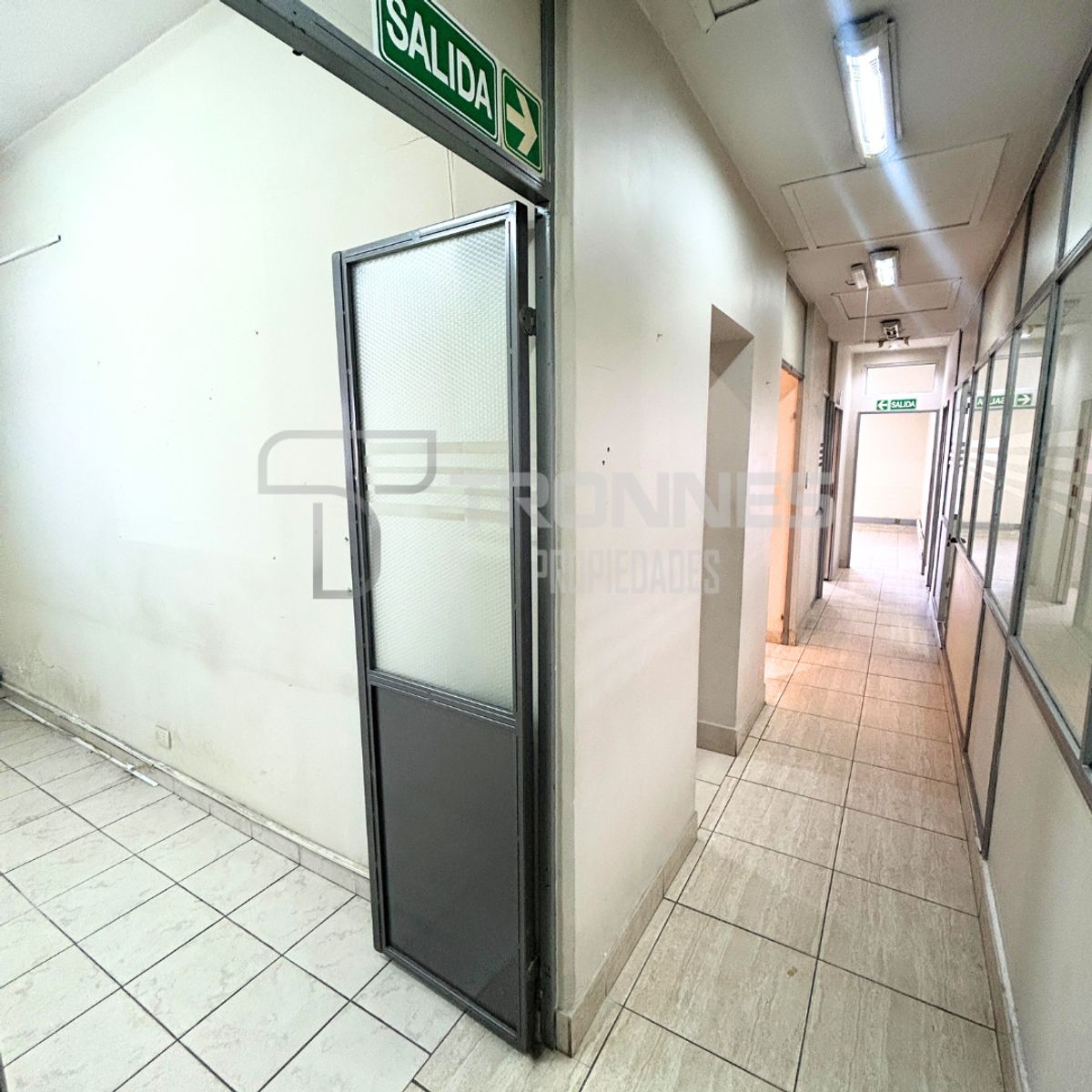 Avenida Meeks 32 · Lomas De Zamora — foto 13