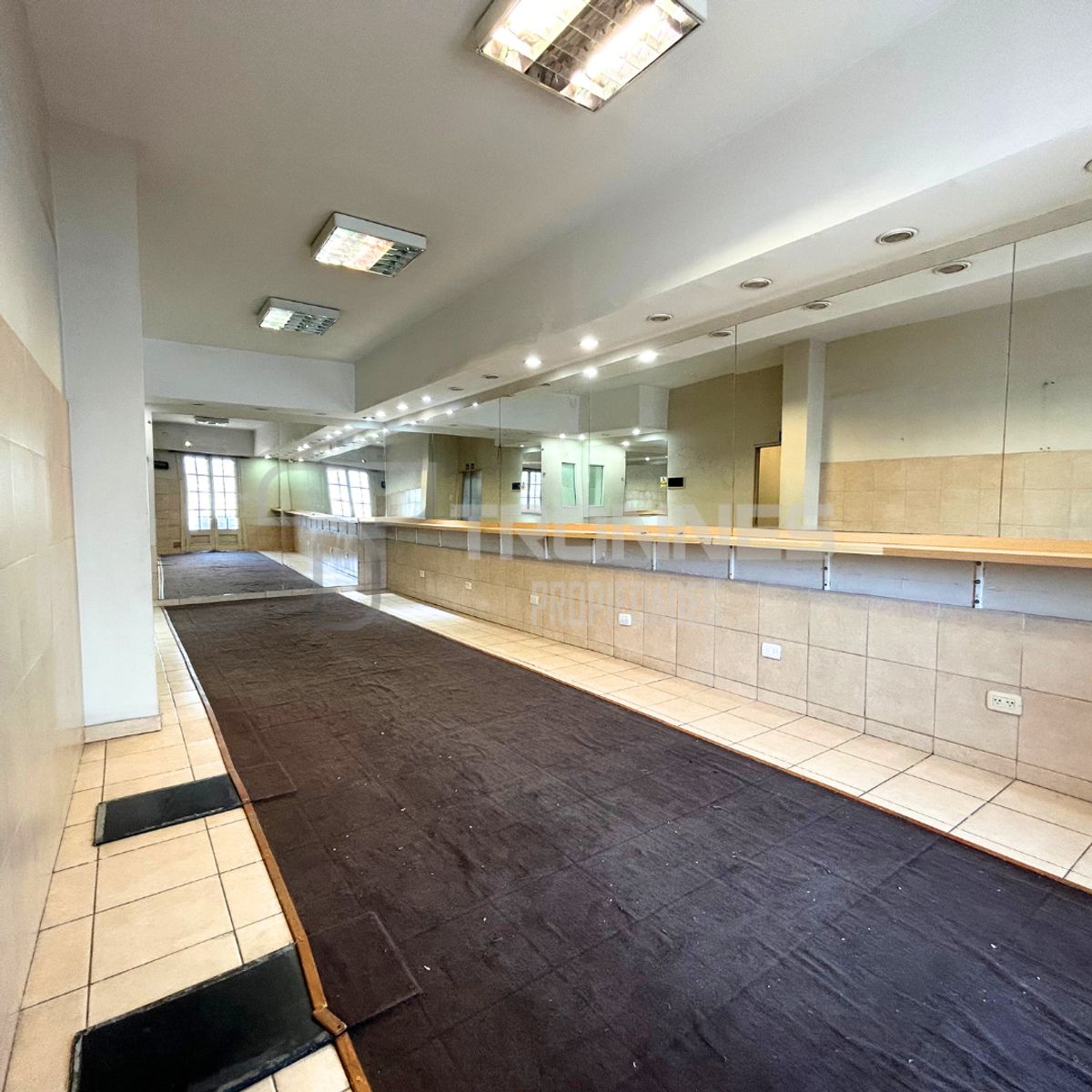 Avenida Meeks 32 · Lomas De Zamora — foto 22