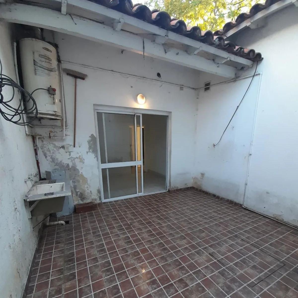 OLAZABAL 90 · Lomas De Zamora — foto 6