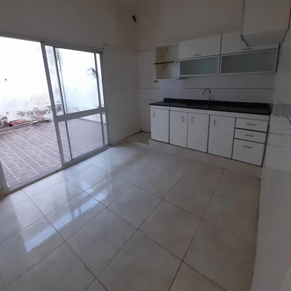 OLAZABAL 90 · Lomas De Zamora — foto 7