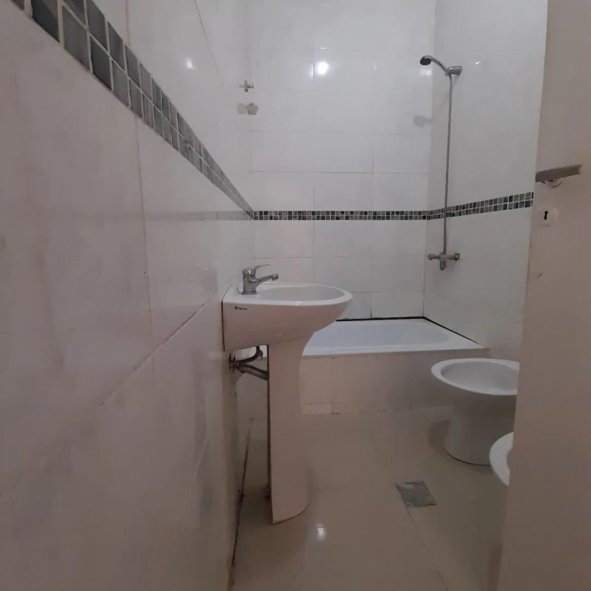 OLAZABAL 90 · Lomas De Zamora — foto 8