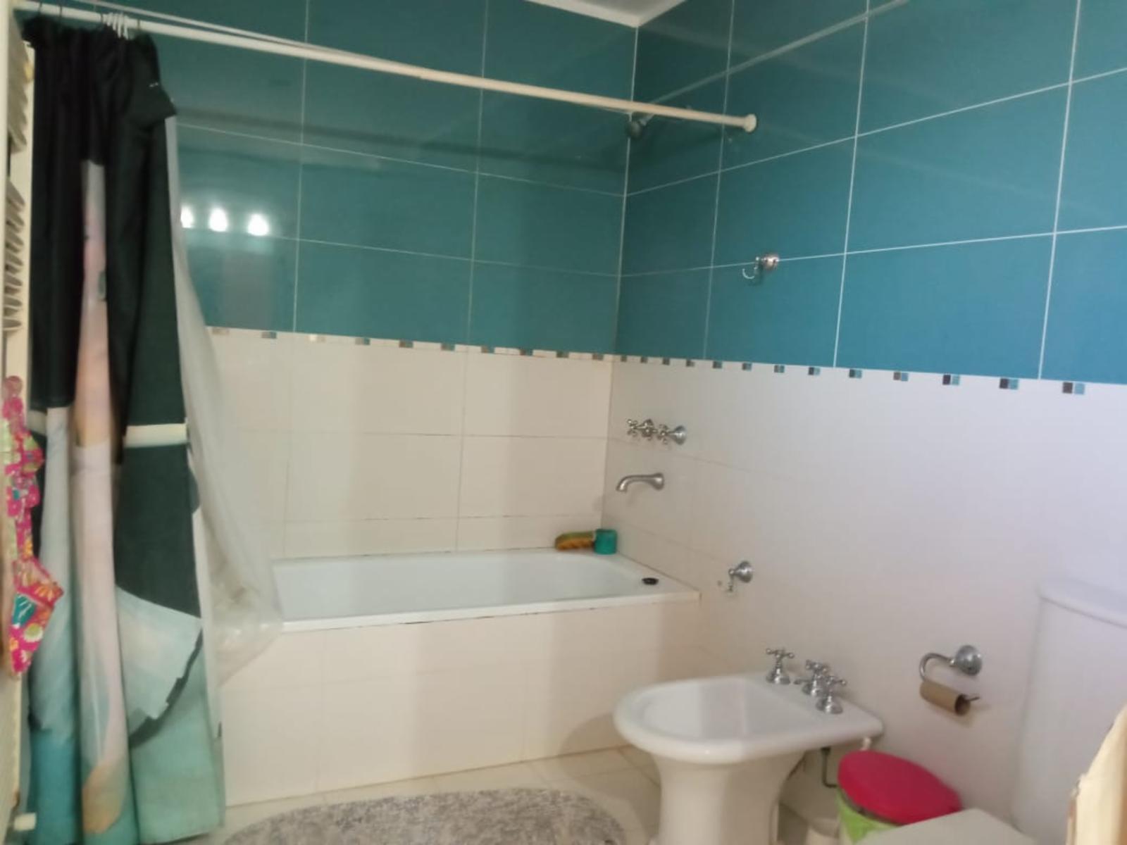 8 n 2604 · La Costa — foto 15