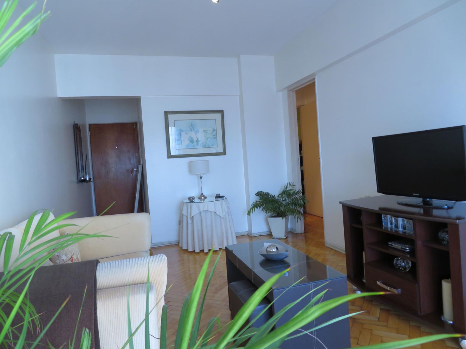 IMPECABLE 3 AMBIENTES CON DEPENDENCIAS, LAVADERO, BALCON,APTOPROFESIONAL. CORRIENTES y SALGUERO
