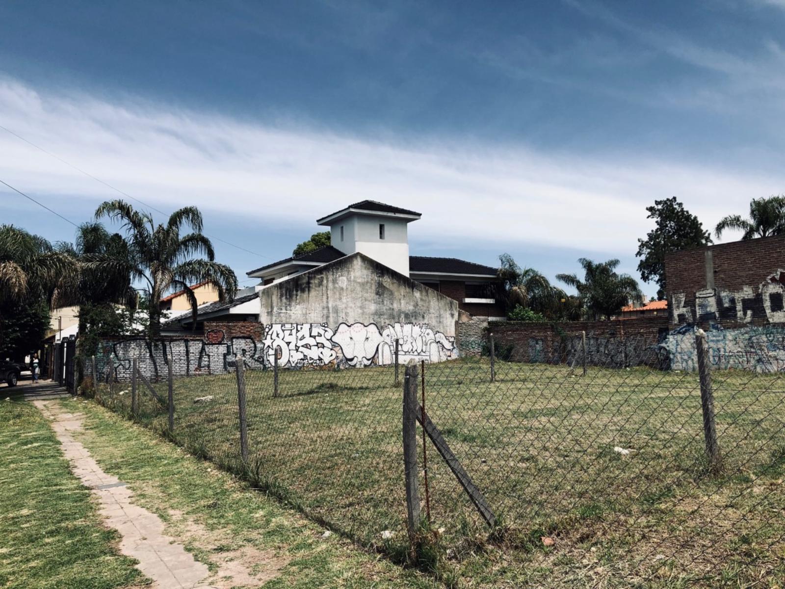 Sarmiento y Arrecifes · Morón — foto 3