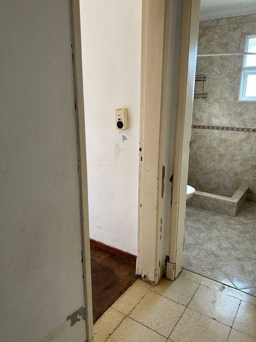 AVIADOR KOEHL 2285 · Tres De Febrero — foto 4