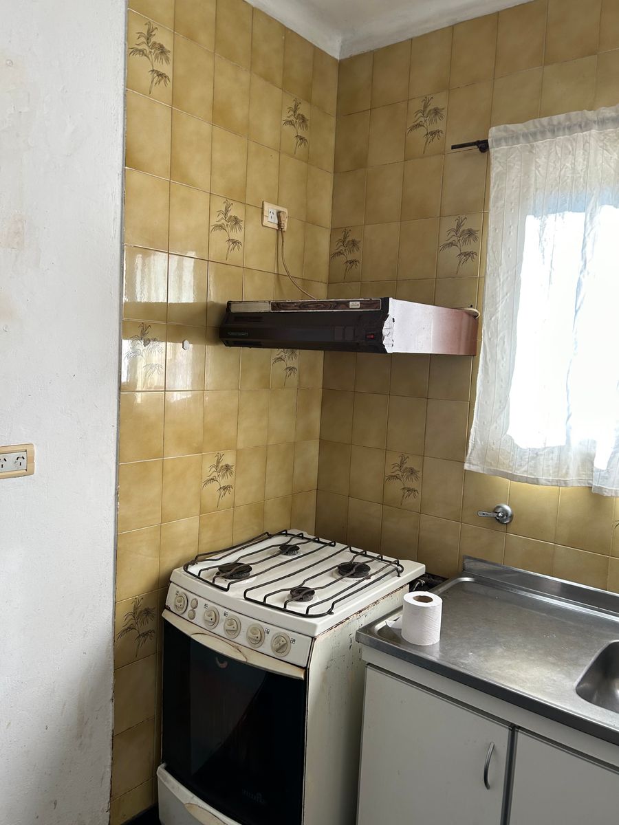 AVIADOR KOEHL 2285 · Tres De Febrero — foto 33