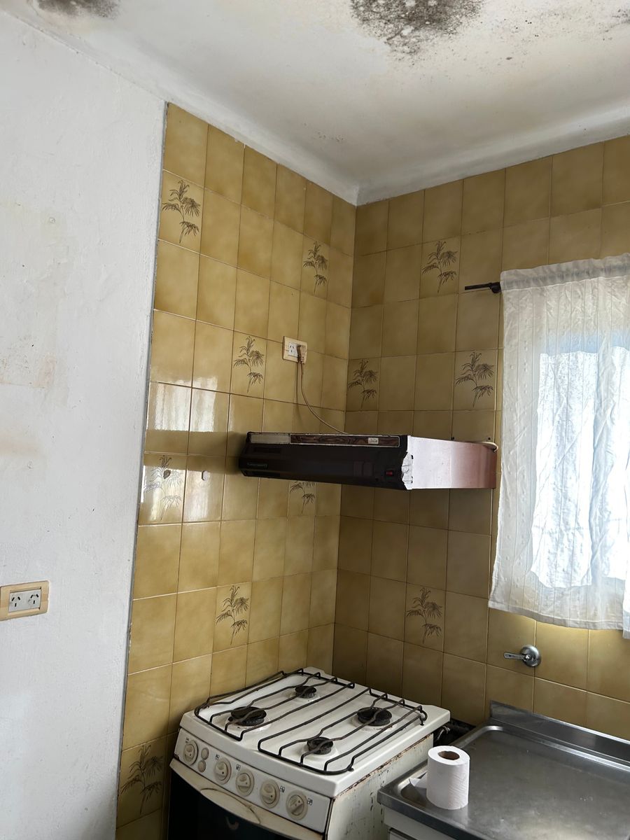 AVIADOR KOEHL 2285 · Tres De Febrero — foto 34