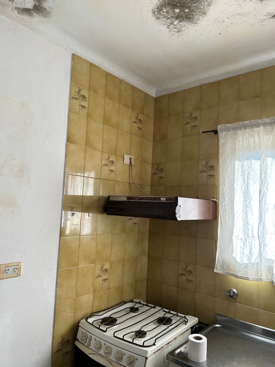 AVIADOR KOEHL 2285 · Tres De Febrero — foto 35