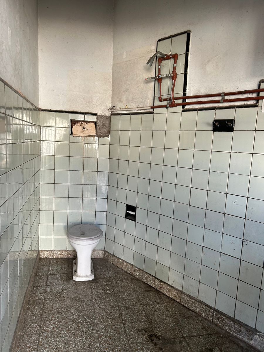 AVIADOR KOEHL 2285 · Tres De Febrero — foto 38