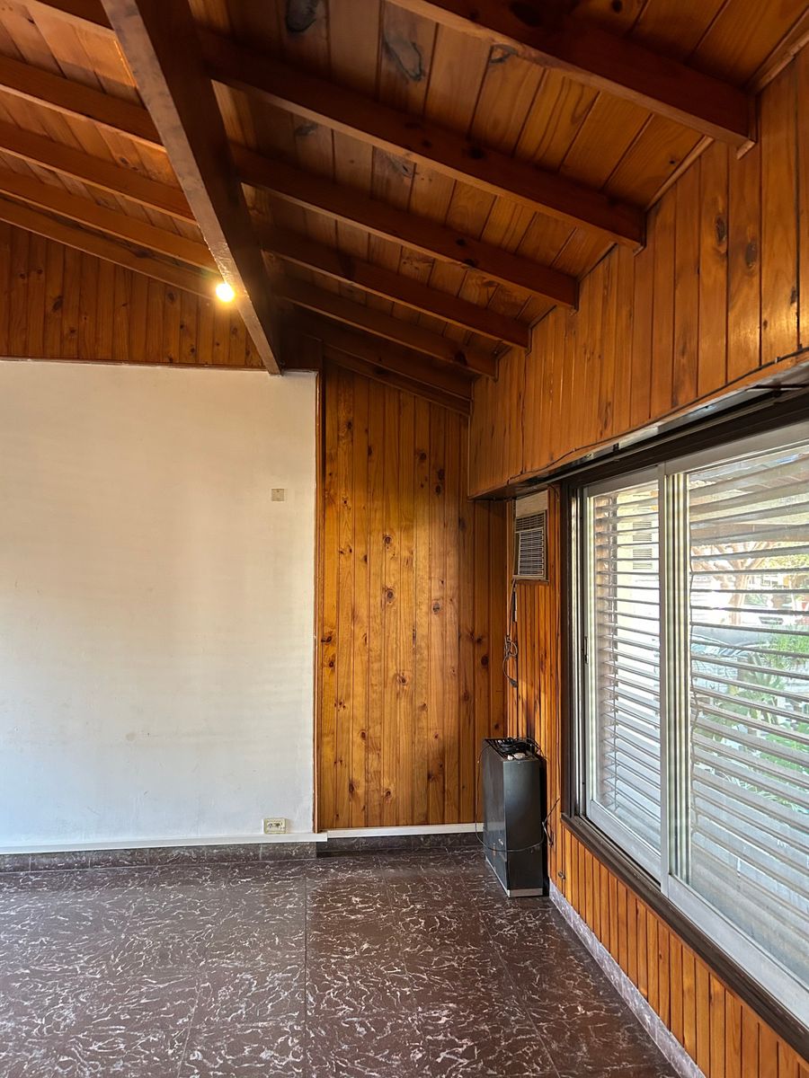 AVIADOR KOEHL 2285 · Tres De Febrero — foto 50