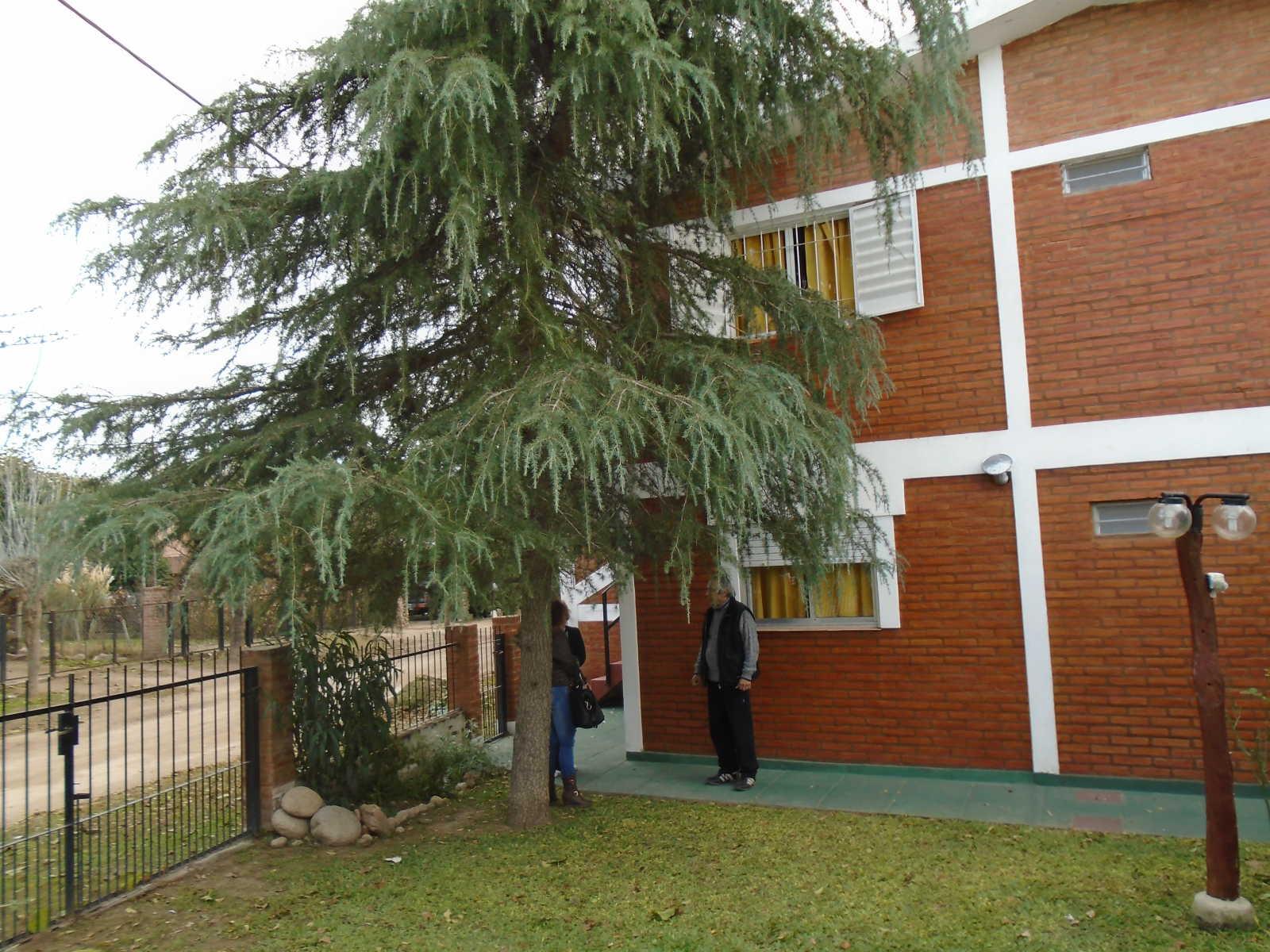 EXCELENTE CONDOMINIO DE 4 DEPTOS PARA ALQUILER TEMPORARIO