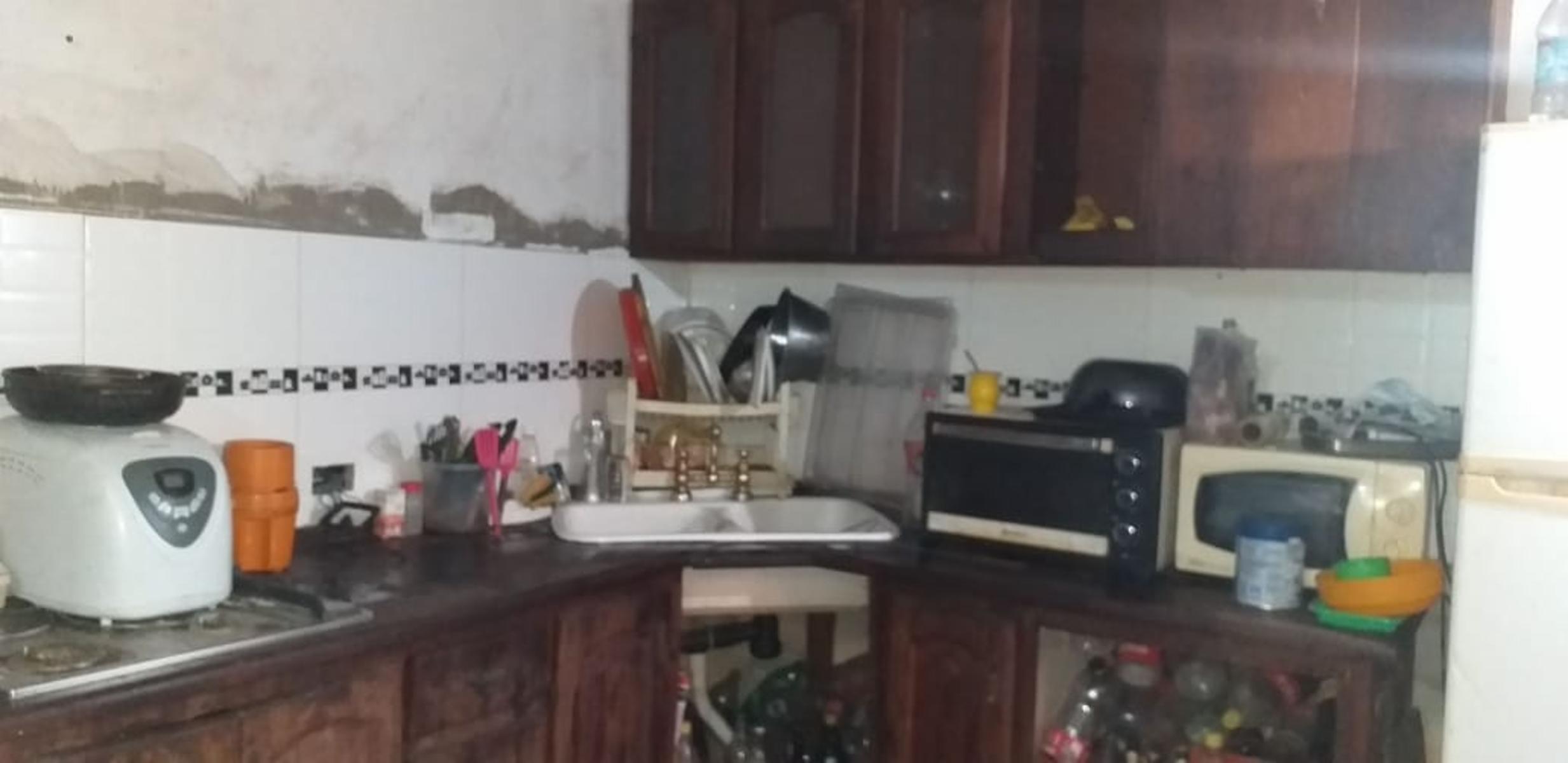 CASA 4 AMB + FONDO LIBRE DE 300M2 + COCHERAS