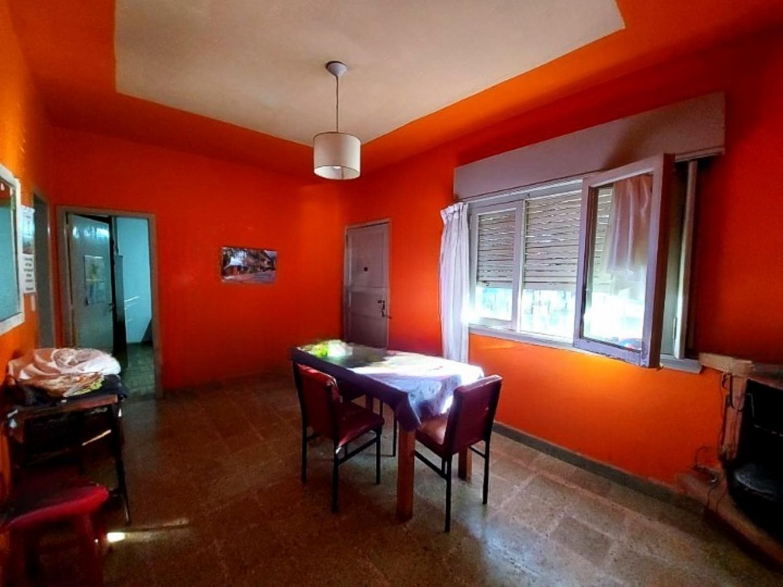 SANTA CATALINA 1040 · Morón — foto 6
