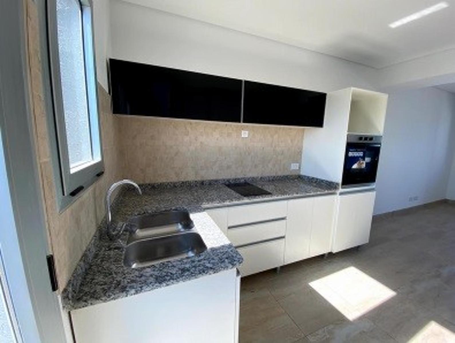 Int. Grant 388 · Morón — foto 6