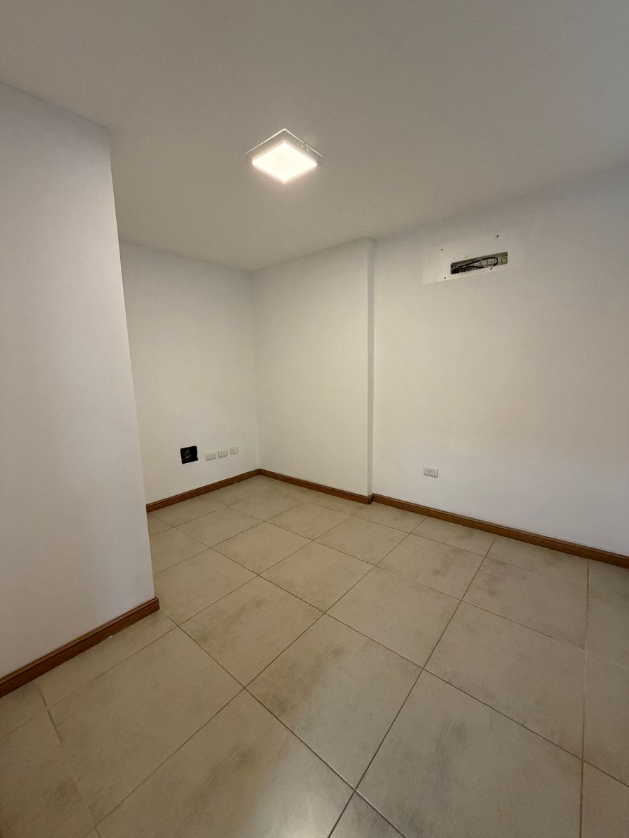 Valentin Vergara 1439 · Lomas De Zamora — foto 12