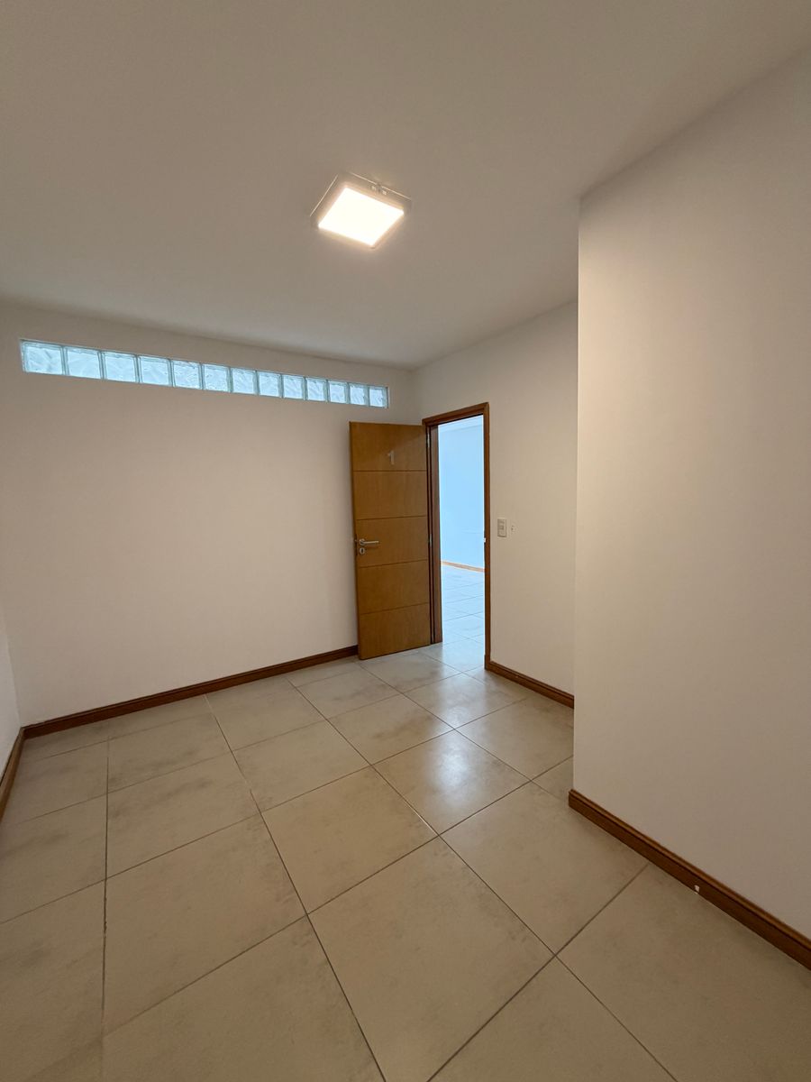 Valentin Vergara 1439 · Lomas De Zamora — foto 13