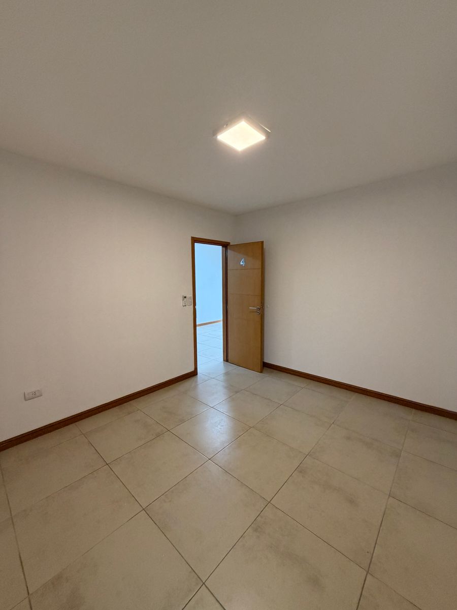 Valentin Vergara 1439 · Lomas De Zamora — foto 6