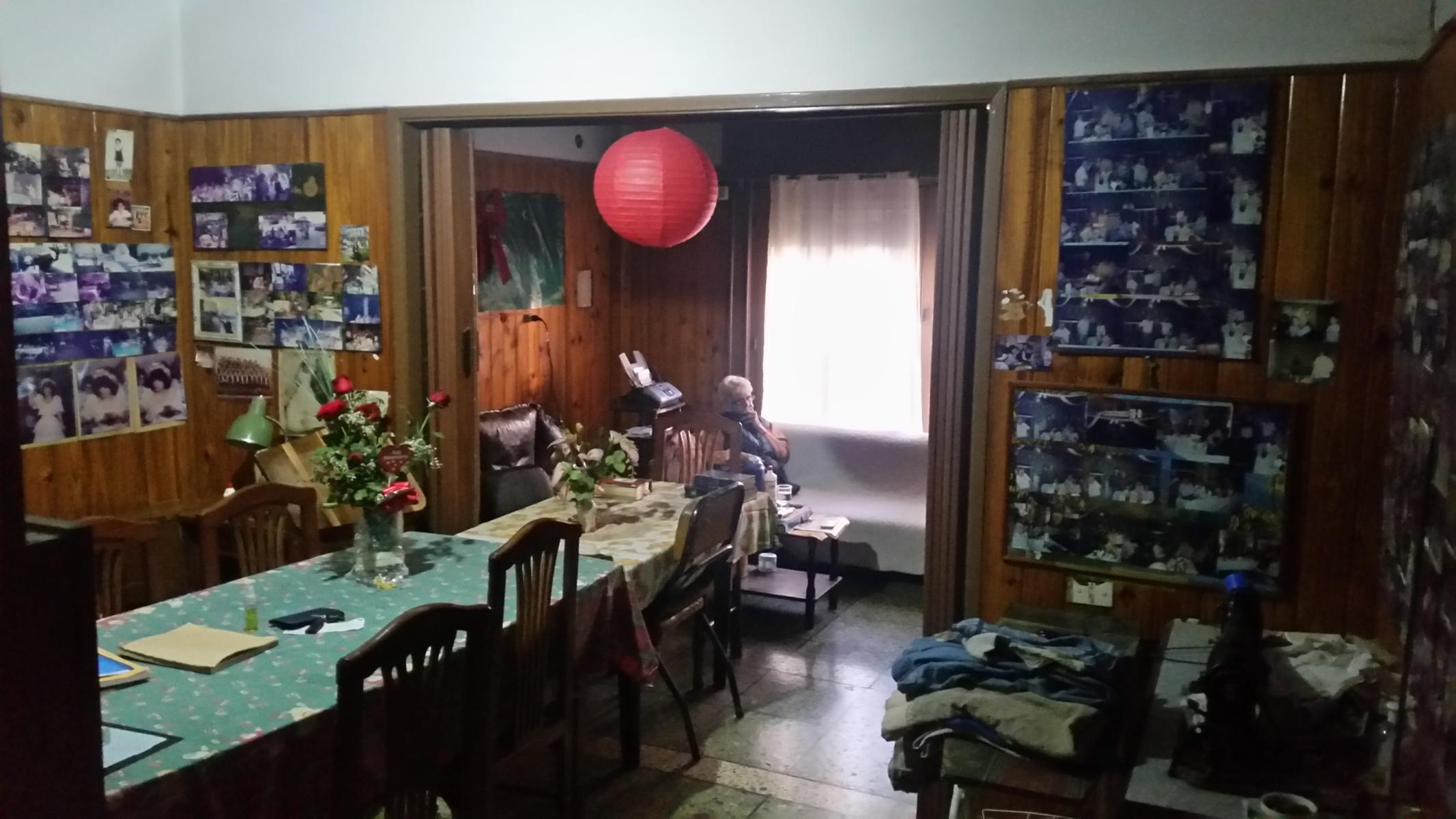 EXCELENTE CASA MULTIFAMILIAR