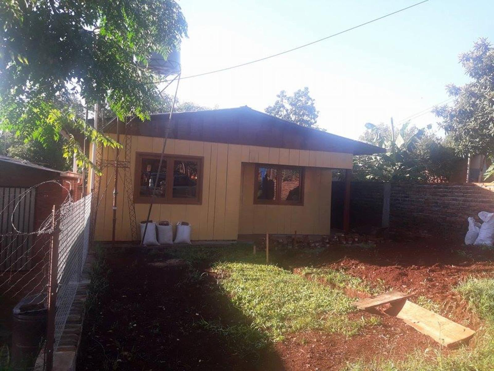 ALQUILO HERMOSA CASA EN ALEM · Leandro N. Alem — foto 4