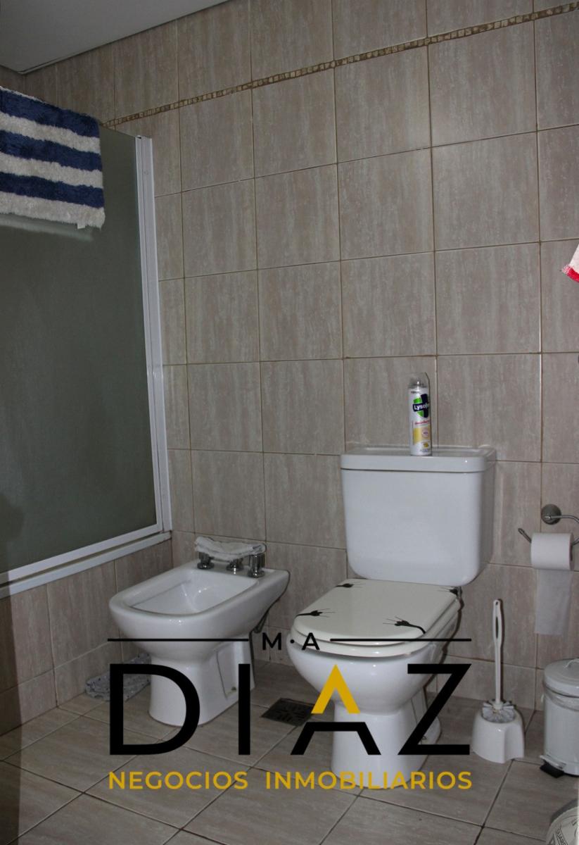 Oliver 660 · Capital — foto 3