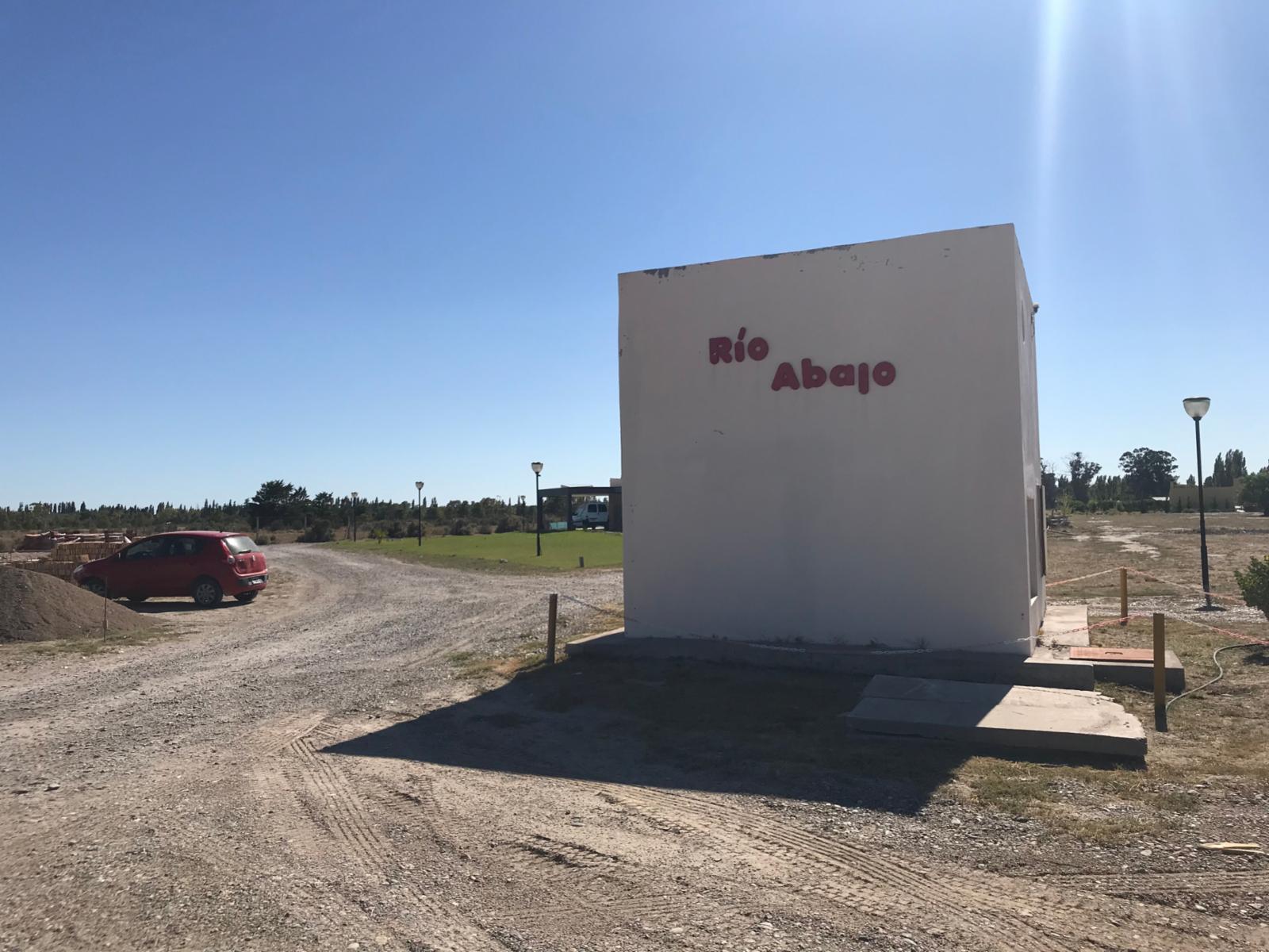 SE VENDEN LOTES SOBRE RUTA PROV N°1 CAMINO A BALNEARIO EL CONDOR
