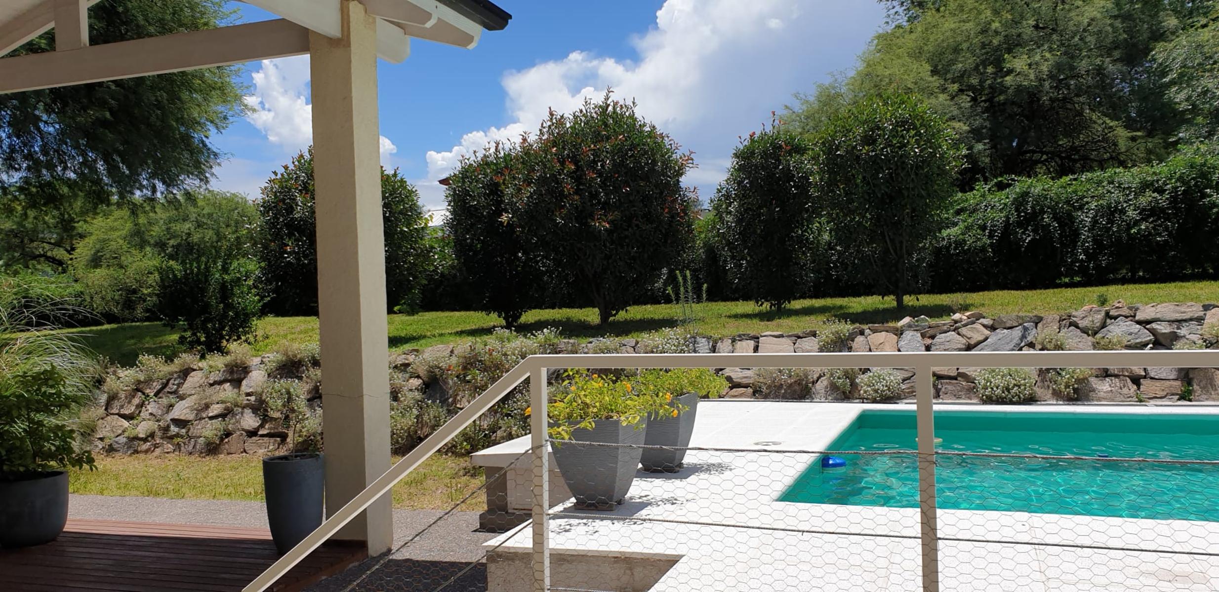Excelente casa en B Cerrado  Villa Gral Belgrano