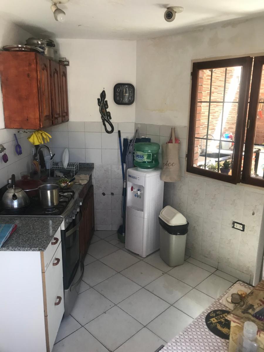 ESTEBAN DE LUCA 1125 · Hurlingham — foto 4