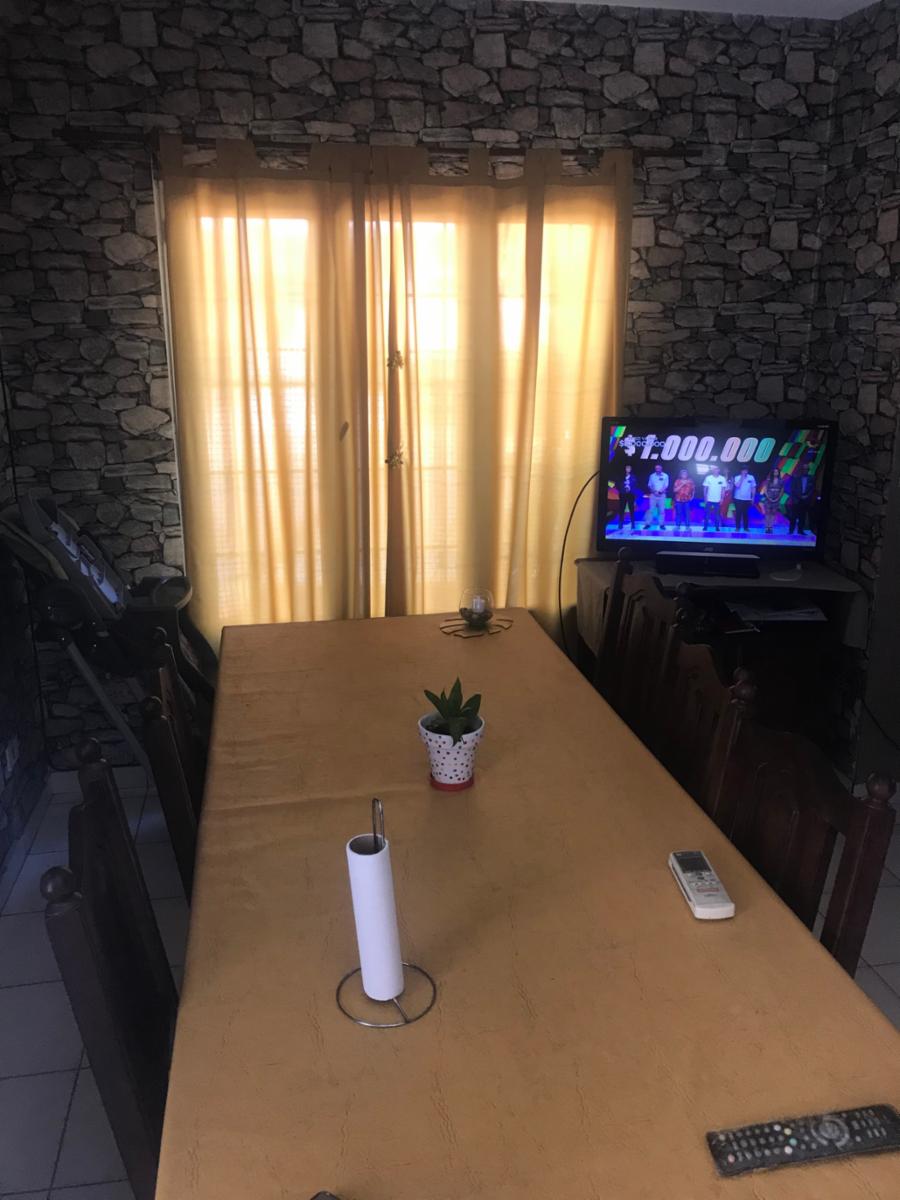 ESTEBAN DE LUCA 1125 · Hurlingham — foto 5
