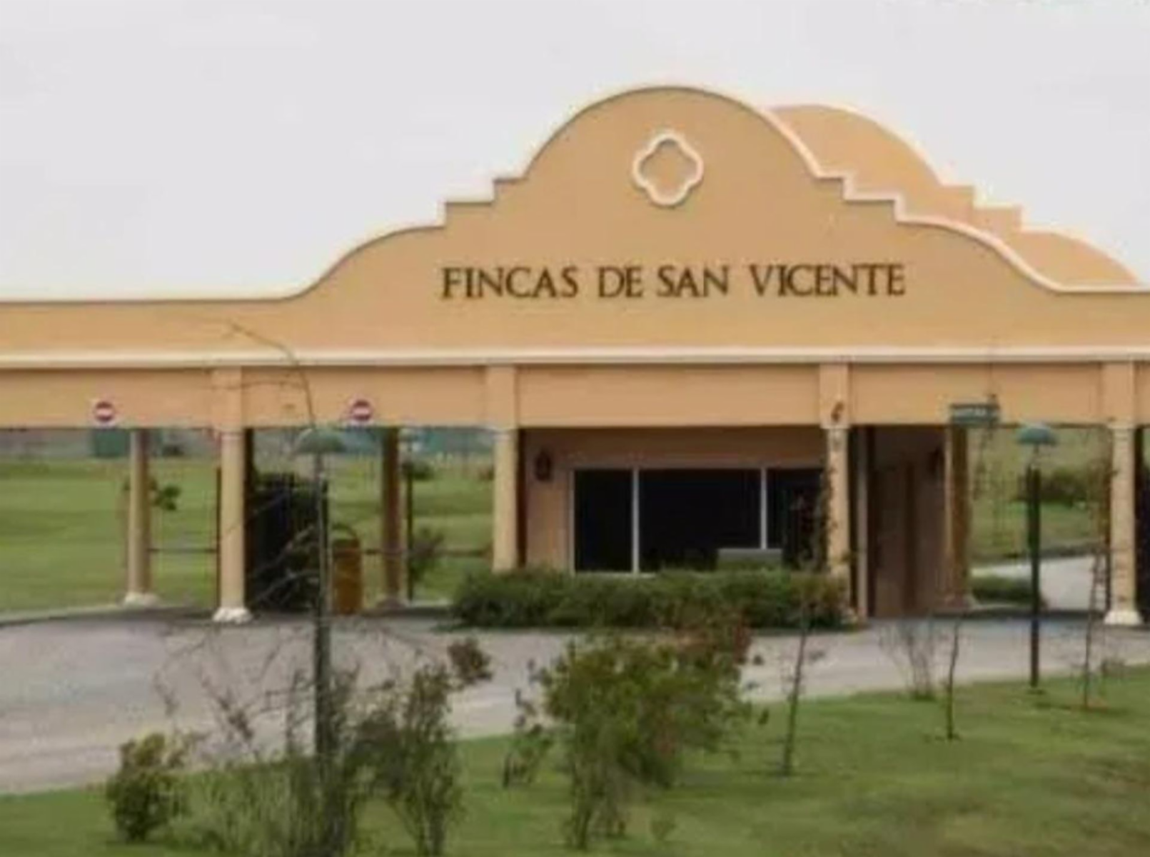 Avenida Juan Pablo II 1600 · San Vicente — foto 10