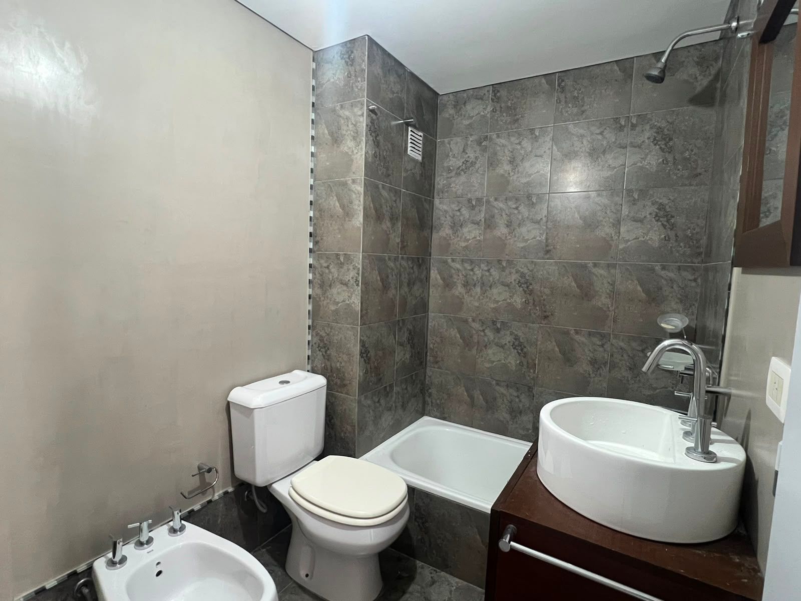 basualdo 142 · Villa Luro — foto 11