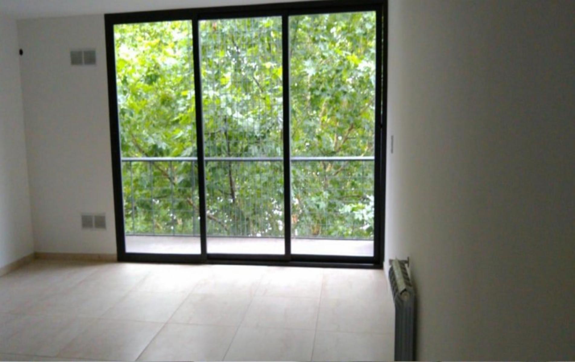 SUCRE 538 · Morón — foto 4