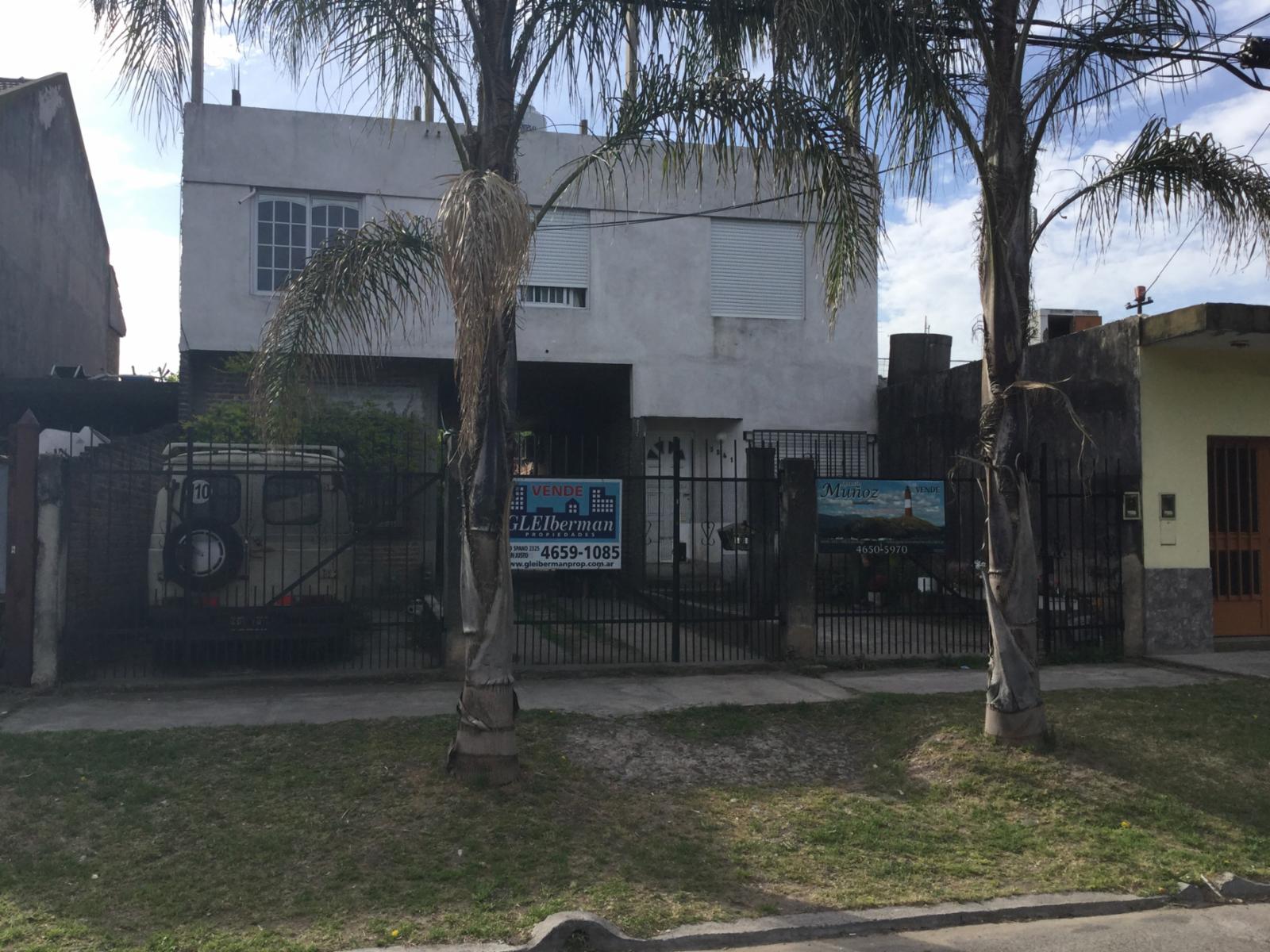 Villa Luzuriaga En Block Conjunto de 3 Propiedades