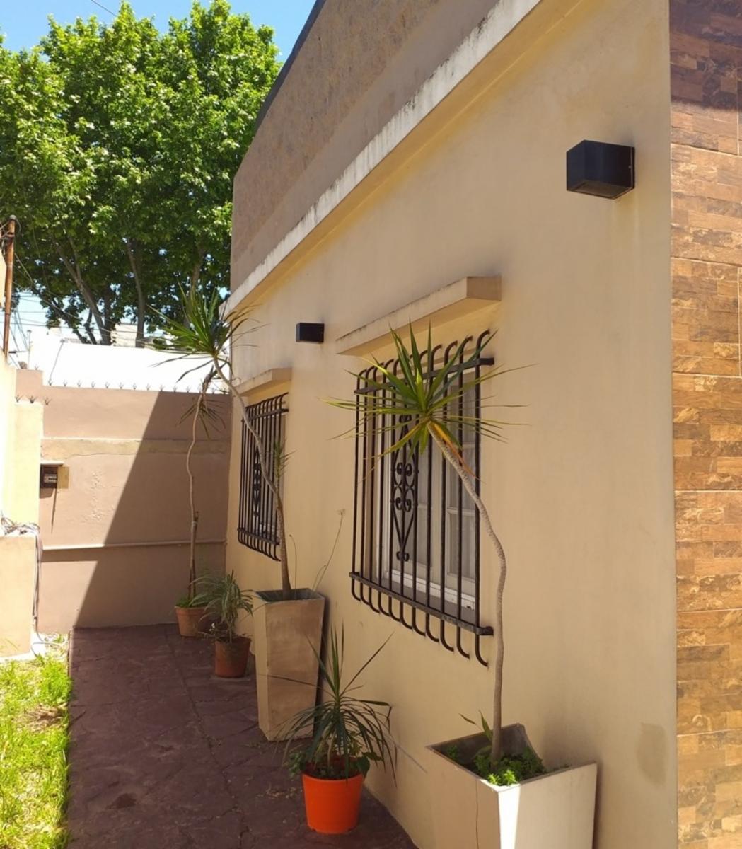 Yapeyu 100 · Morón — foto 20