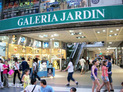 Oficina en alquiler en Galerías Jardín