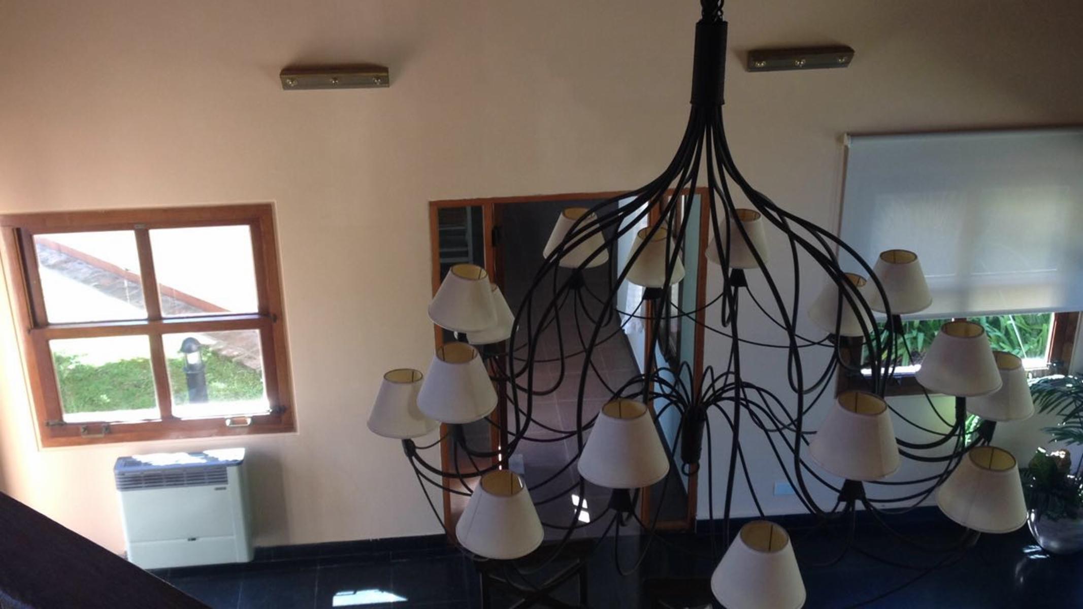 CASA EN VENTA - AL RIO CON AMARRA Y MUELLE - 2000mts de terreno - Barrio Cube - Countries y Barrios Cerrados Escobar · Escobar — foto 8