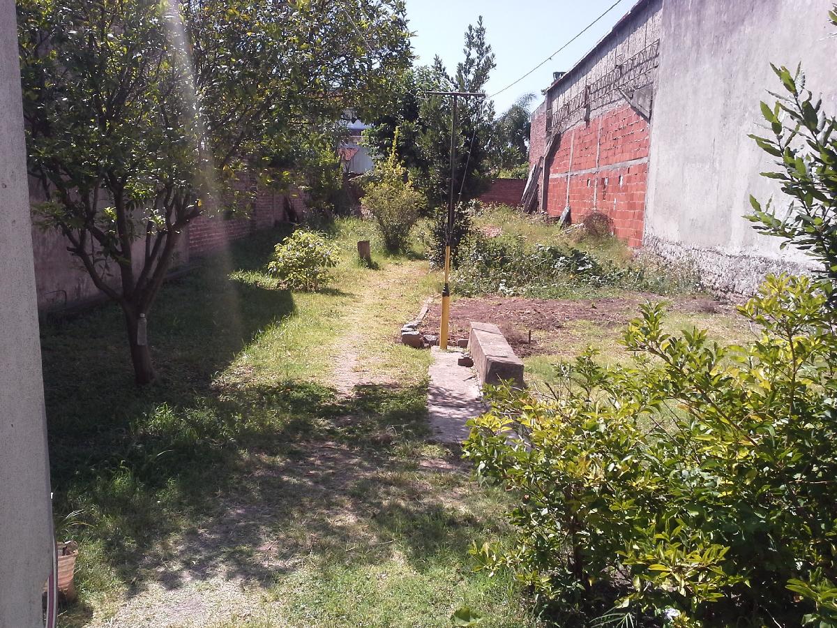 VENTA CASA PARA RECICLAR SOBRE LOTE DE 8.66 X 56.50 - Superficie 484 m2