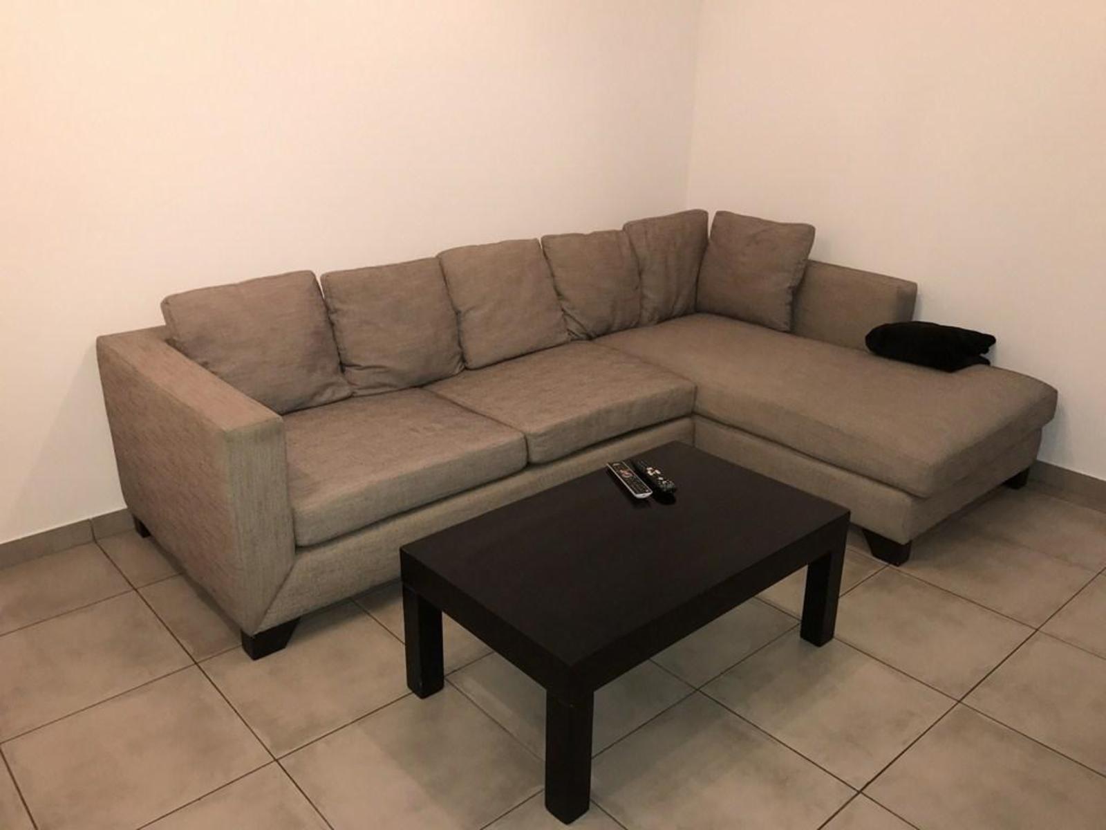 Ada Elflein 2566 · Morón — foto 6