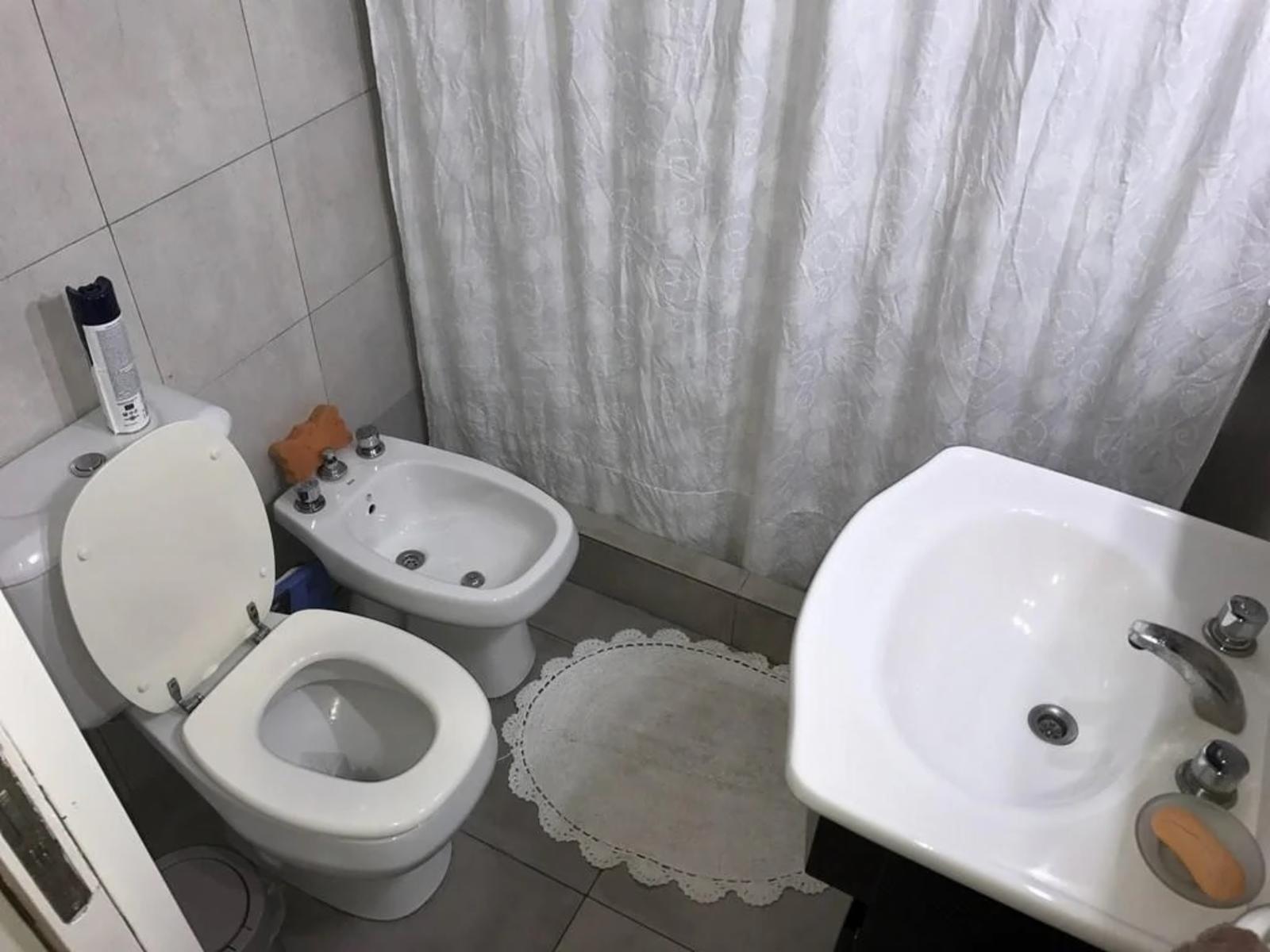 Ada Elflein 2566 · Morón — foto 10