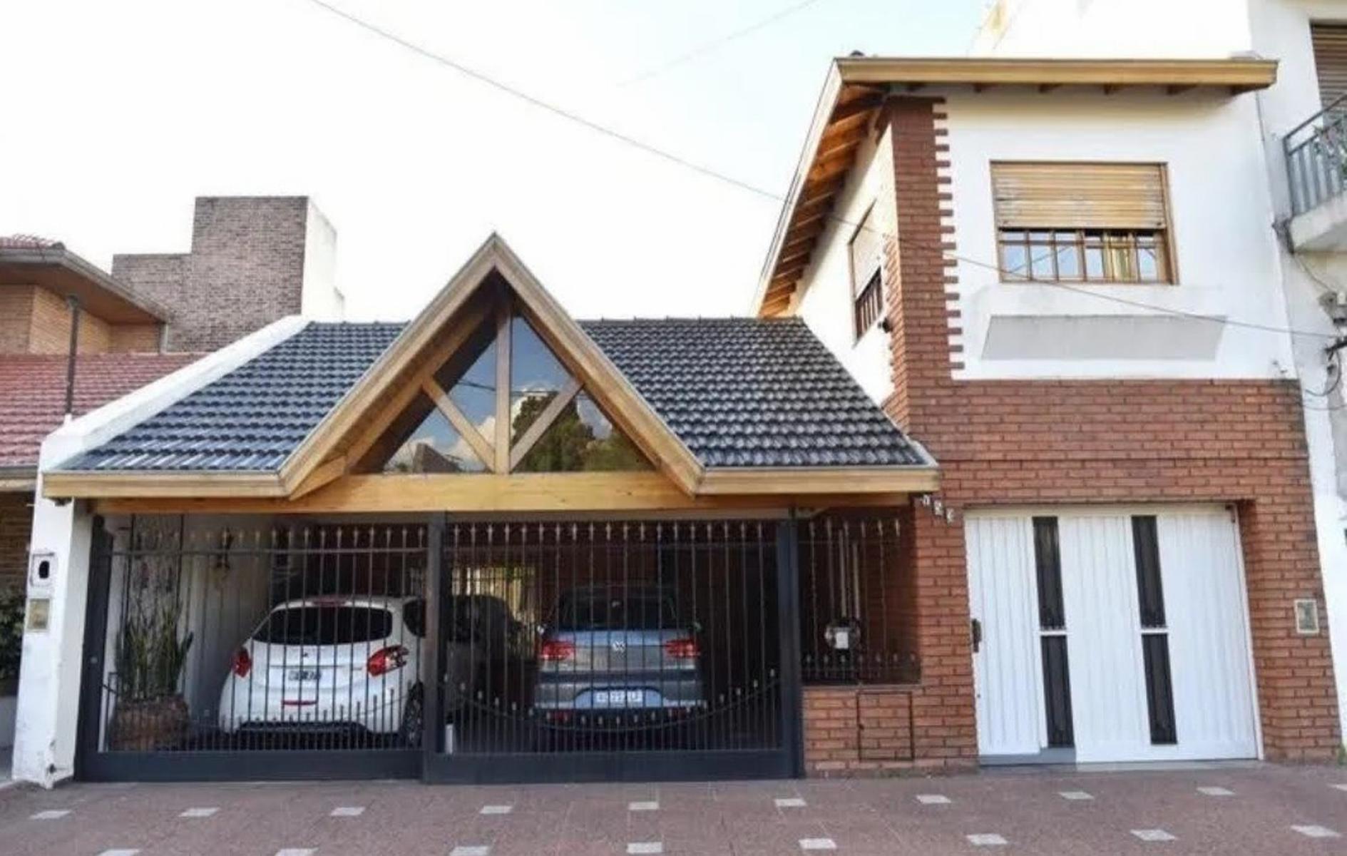 Venta Excelente Casa De 5 Ambientes - Jardin - Garage - Lomas De Mirador.