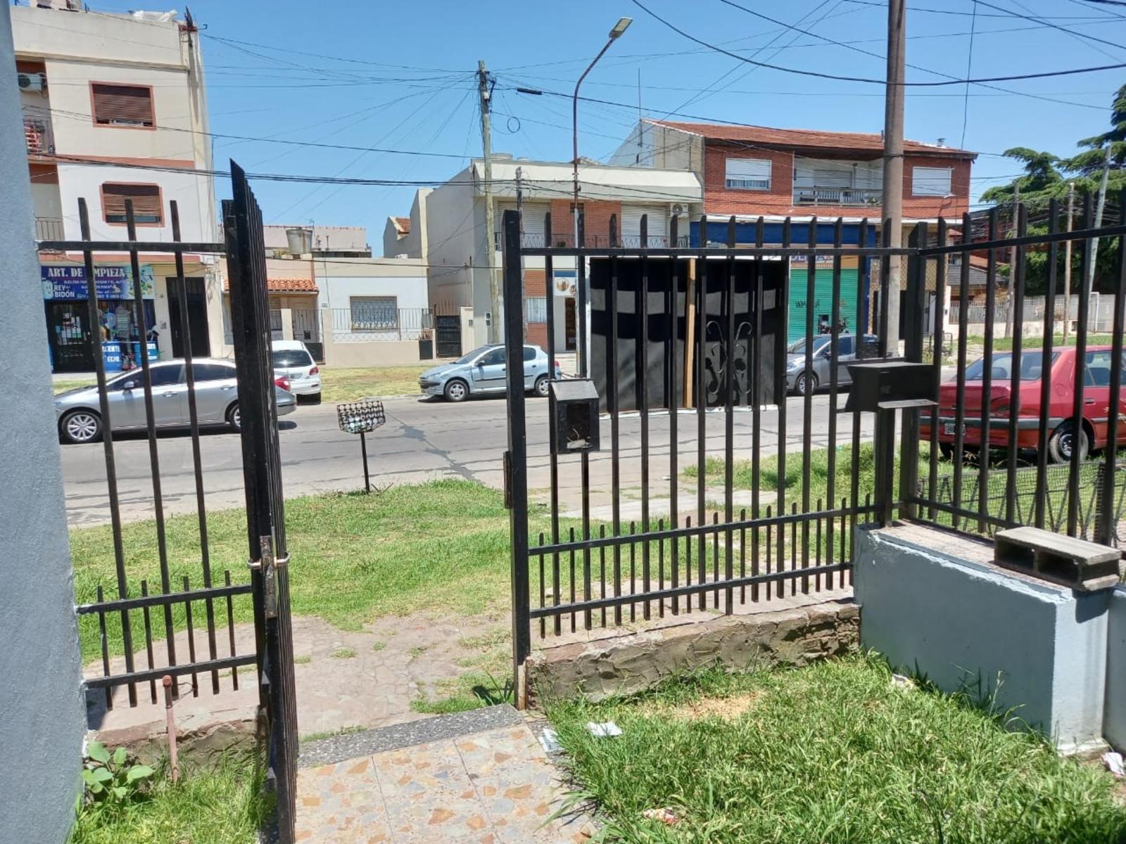AV. PTE PERON 782 · La Matanza — foto 10