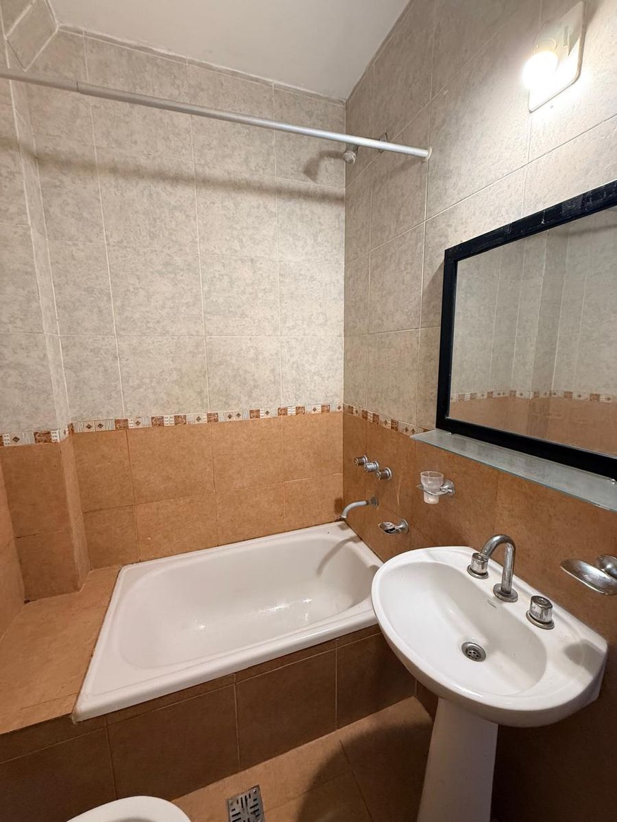 CONCEPCION ARENAL 2856 · Hurlingham — foto 5