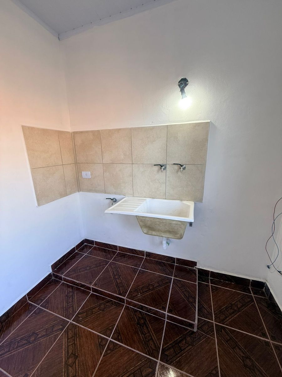 MAESTRA HECHT 1036 · Hurlingham — foto 4