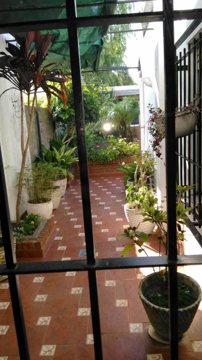 Calle 63 Nº 2124 · La Plata — foto 9