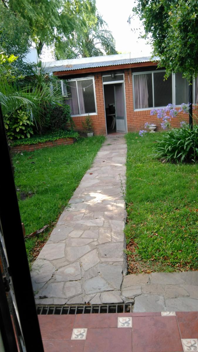 Calle 63 Nº 2124 · La Plata — foto 10