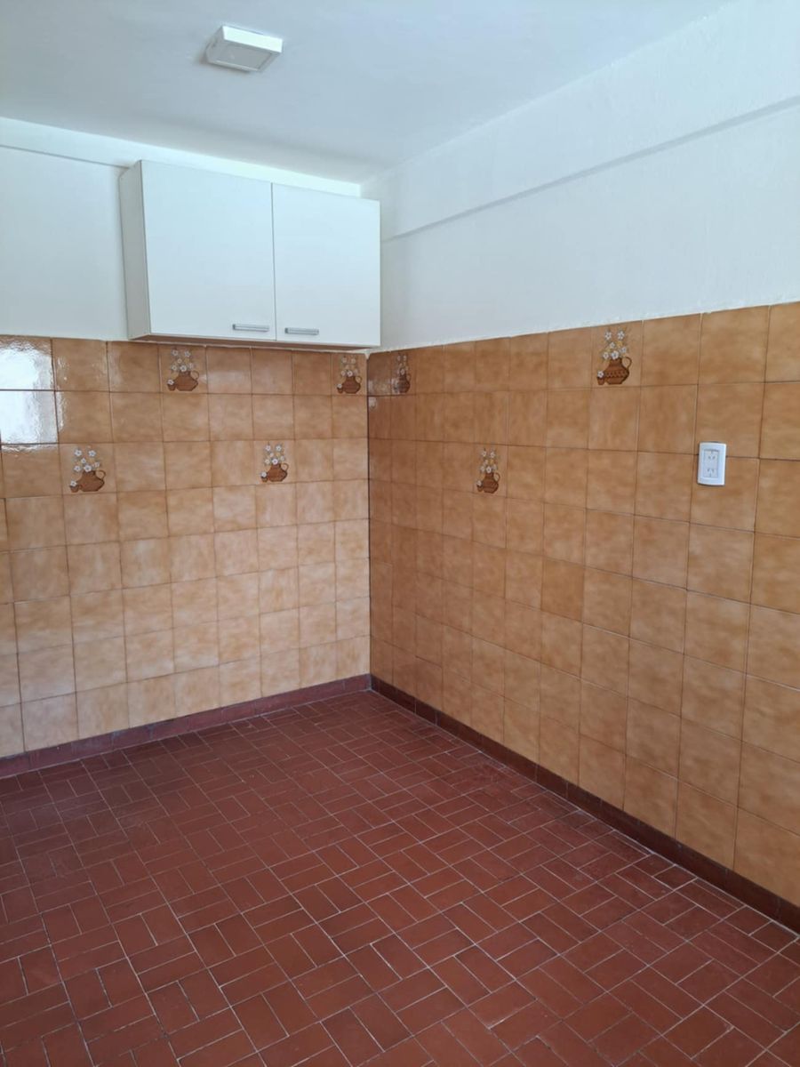 AV: Ricardo Balbin 2354 · San Martín — foto 8