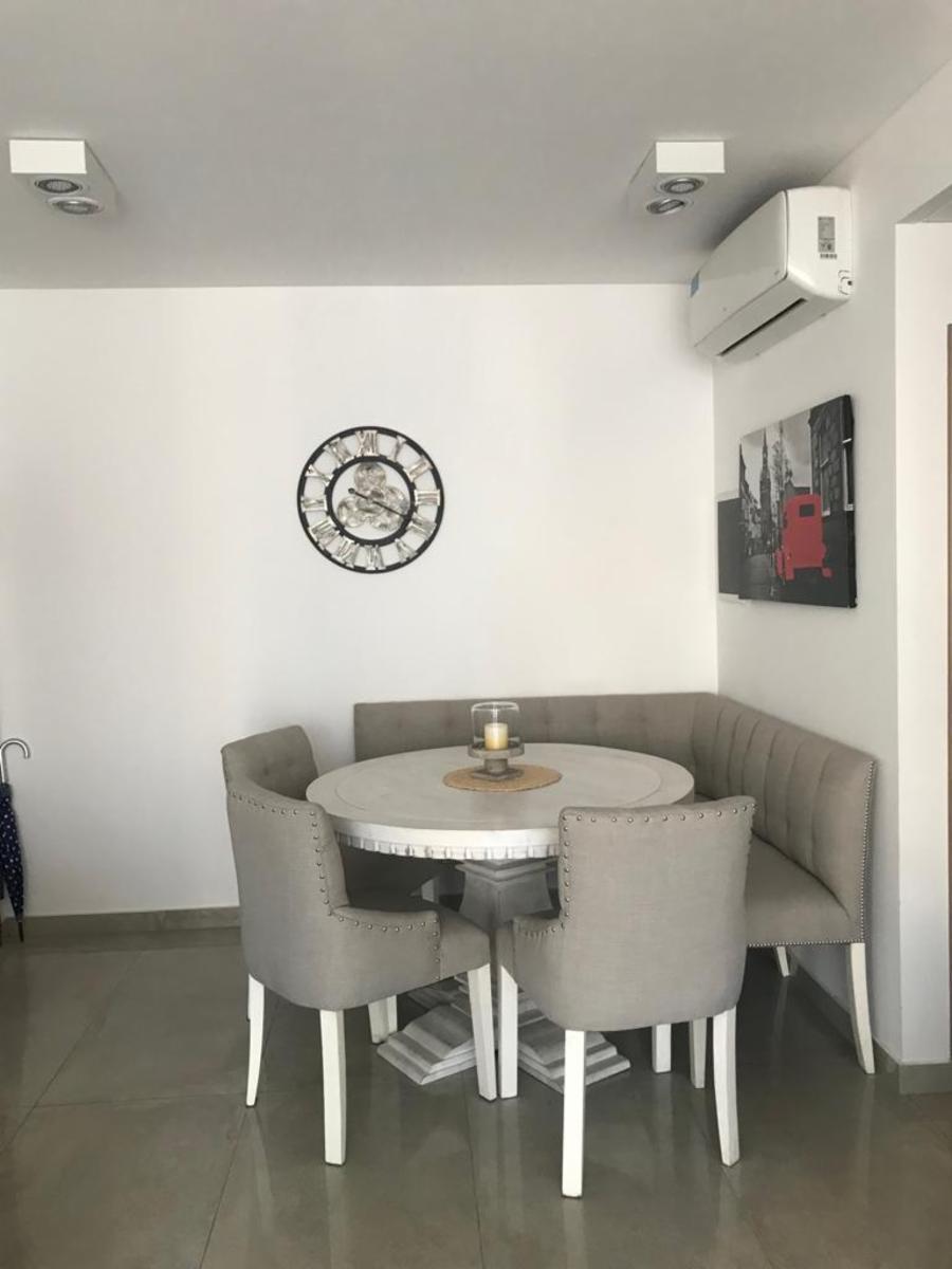 Ramon L Falcon 5800 · Villa Luro — foto 7